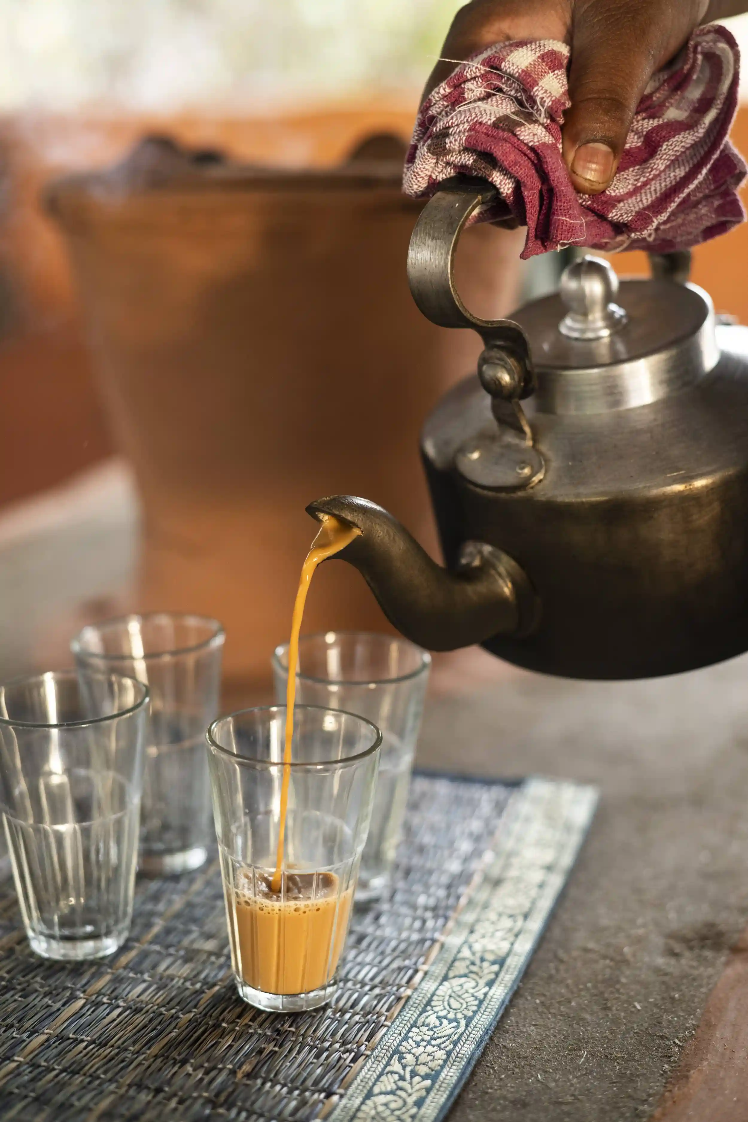 Fresh tea being poured at Forsyth Lodge